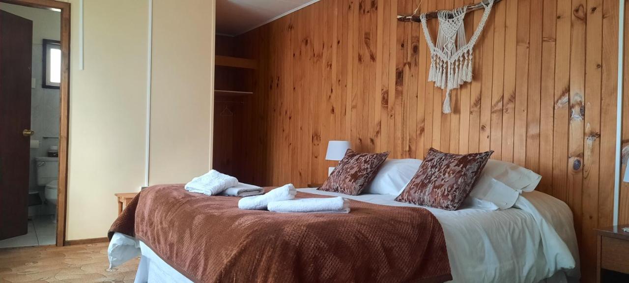 Hostal Los Pinos Puerto Natales Exteriör bild