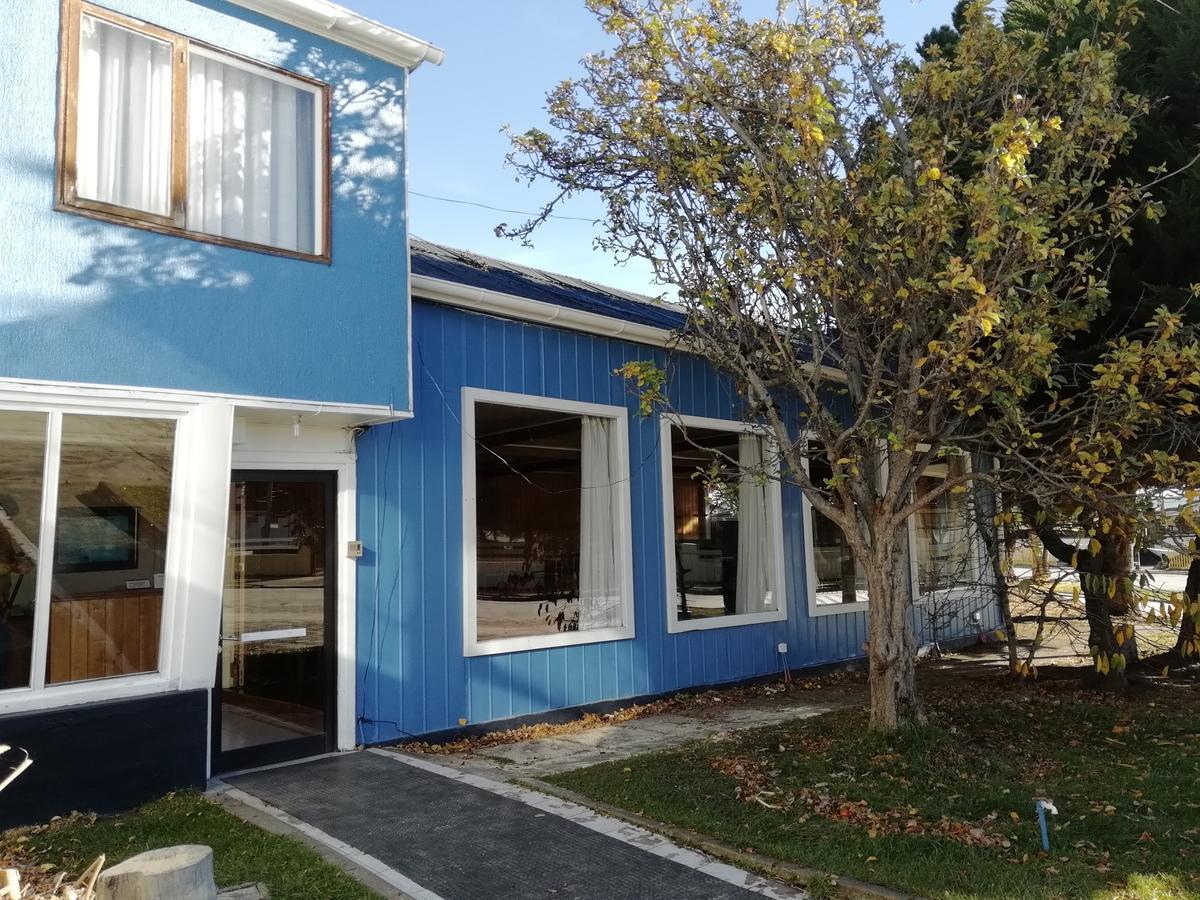 Hostal Los Pinos Puerto Natales Exteriör bild